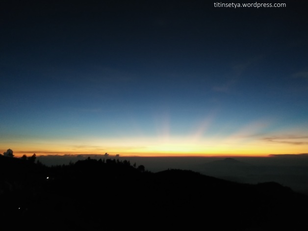 Sunrise Gunung Prau